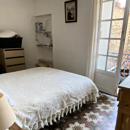 Maison & Village - French